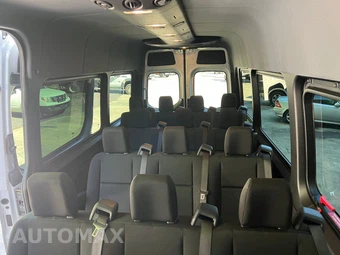 2025 Mercedes-Benz Sprinter 2500 Passenger Van 170.0" WB - miniatura 17