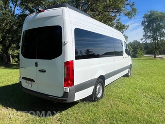 2025 Mercedes-Benz Sprinter 2500 Passenger Van 170.0" WB - miniatura 3