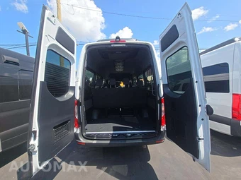 2025 Mercedes-Benz Sprinter 2500 Passenger Van 170.0" WB - miniatura 13