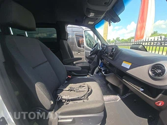 2025 Mercedes-Benz Sprinter 2500 Passenger Van 170.0" WB - miniatura 17