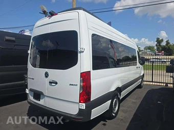 2025 Mercedes-Benz Sprinter 2500 Passenger Van 170.0" WB - miniatura 3
