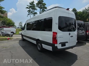 2025 Mercedes-Benz Sprinter 2500 Passenger Van 170.0" WB - miniatura 6