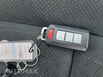 2025 Mitsubishi Eclipse Cross – miniatura 2