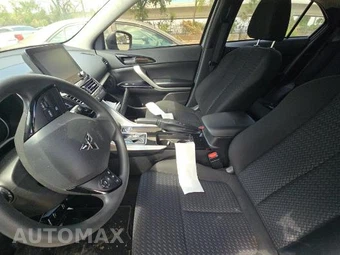 2025 Mitsubishi Eclipse Cross LE - miniatura 7
