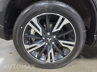 2025 Mitsubishi Eclipse Cross SE – miniatura 10
