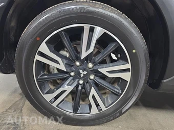2025 Mitsubishi Eclipse Cross SE – miniatura 8