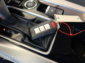 2025 Mitsubishi Eclipse Cross SE – miniatura 8