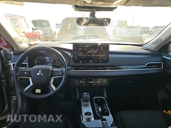2025 Mitsubishi Outlander ES - miniatura 5