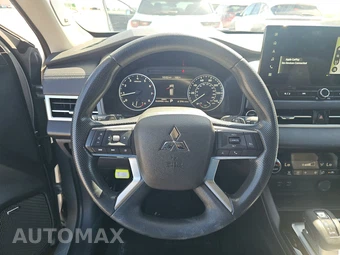 2025 Mitsubishi Outlander ES - miniatura 10