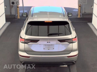 2025 Mitsubishi Outlander ES - miniatura 5
