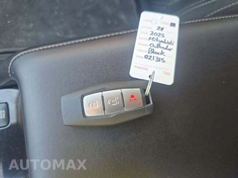 2025 Mitsubishi Outlander ES - miniatura 8