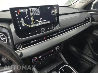 2025 Mitsubishi Outlander ES - miniatura 11