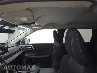 2025 Mitsubishi Outlander ES - miniatura 19