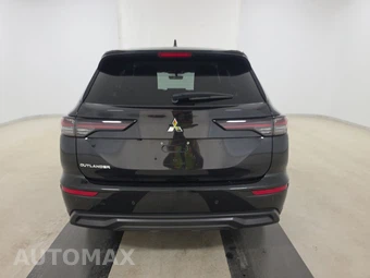 2025 Mitsubishi Outlander ES - miniatura 5