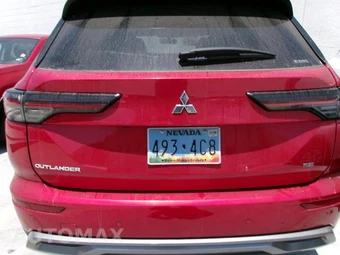 2025 Mitsubishi Outlander - miniatura 11