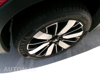 2025 Mitsubishi Outlander - miniatura 14