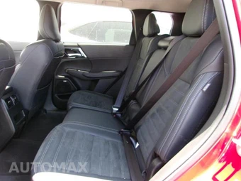2025 Mitsubishi Outlander - miniatura 24