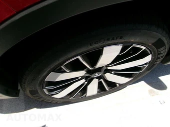 2025 Mitsubishi Outlander - miniatura 5