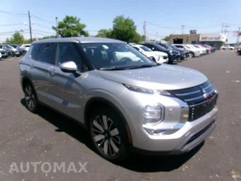 2025 Mitsubishi Outlander - miniatura 4