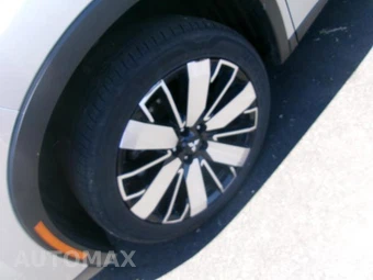 2025 Mitsubishi Outlander - miniatura 6
