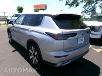 2025 Mitsubishi Outlander - miniatura 8