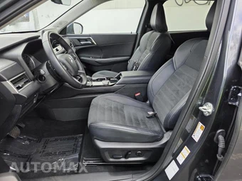 2025 Mitsubishi Outlander - miniatura 13