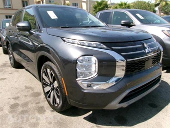 2025 Mitsubishi Outlander - miniatura 3