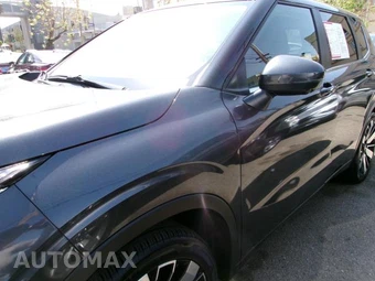 2025 Mitsubishi Outlander - miniatura 7