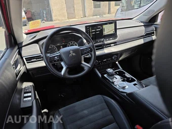 2025 Mitsubishi Outlander - miniatura 19