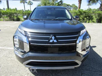 2025 Mitsubishi Outlander - miniatura 13