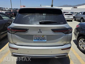 2025 Mitsubishi Outlander - miniatura 18