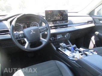2025 Mitsubishi Outlander - miniatura 27