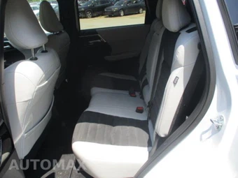 2025 Mitsubishi Outlander - miniatura 11