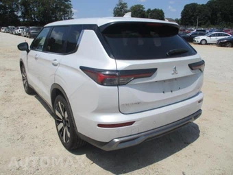 2025 Mitsubishi Outlander - miniatura 13