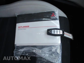 2025 Mitsubishi Outlander - miniatura 17