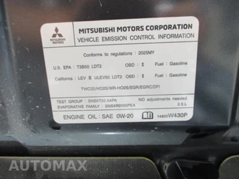 2025 Mitsubishi Outlander - miniatura 16