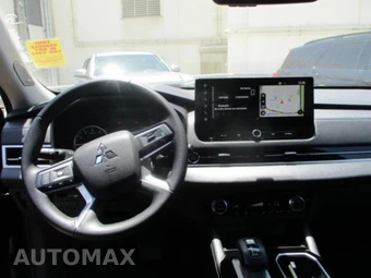 2025 Mitsubishi Outlander - miniatura 6