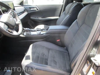 2025 Mitsubishi Outlander - miniatura 8