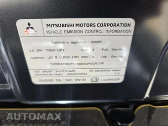 2025 Mitsubishi Outlander - miniatura 10