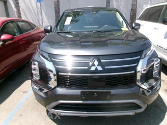 2025 Mitsubishi Outlander - miniatura 18