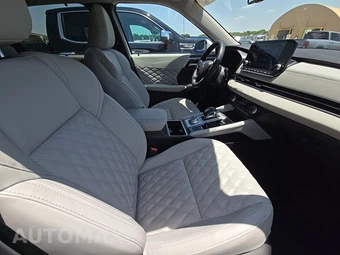 2025 Mitsubishi Outlander PHEV SEL - miniatura 14