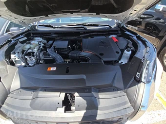 2025 Mitsubishi Outlander PHEV SEL - miniatura 22
