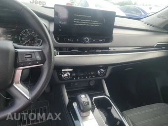 2025 Mitsubishi Outlander SE - miniatura 11