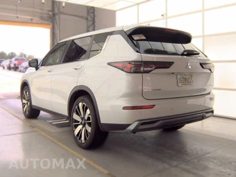 2025 Mitsubishi Outlander SE - miniatura 6
