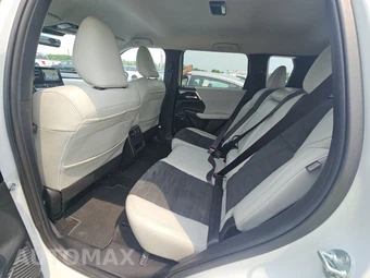 2025 Mitsubishi Outlander SE - miniatura 13
