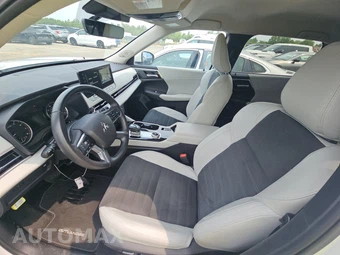 2025 Mitsubishi Outlander SE - miniatura 7