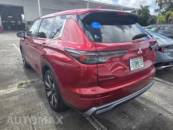 2025 Mitsubishi Outlander SE - miniatura 14
