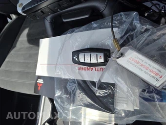 2025 Mitsubishi Outlander SE - miniatura 18