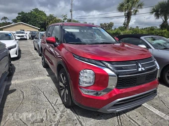 2025 Mitsubishi Outlander SE - miniatura 8