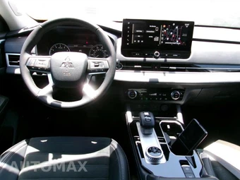 2025 Mitsubishi Outlander SE - miniatura 21